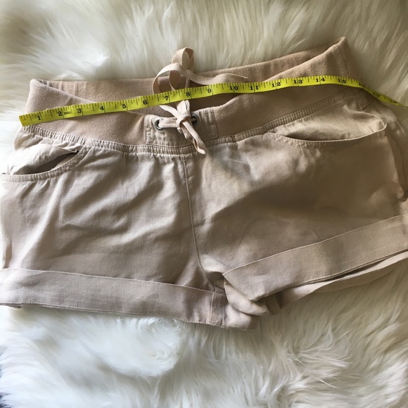 London Jean Khaki Linen Shorts 🩳 - Picture 2 of 6